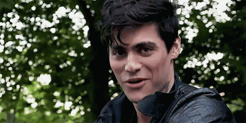 Alec Shadowhunters GIF