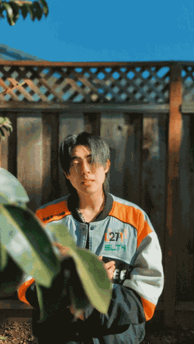Aleebi Zip GIF
