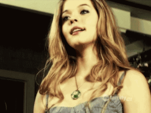 Alison Dilaurentis Sasha Pieterse GIF