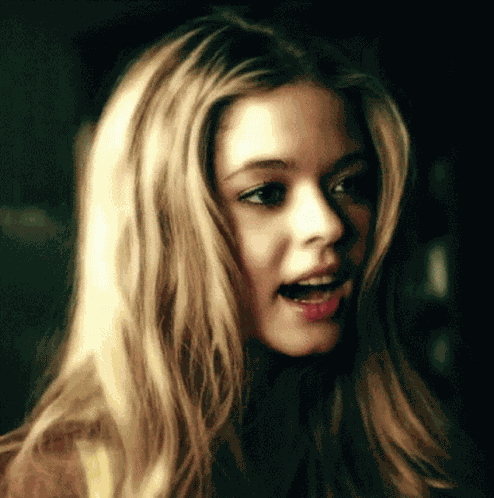 Alison Dilaurentis Sasha Pieterse GIF