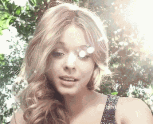 Alison Dilaurentis Sasha Pieterse GIF