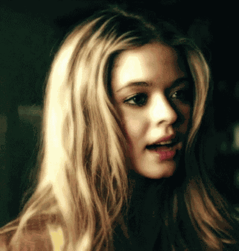 Alison Dilaurentis Sasha Pieterse GIF