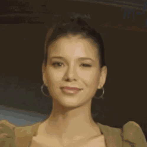 Amandadohit Canal Malyne GIF