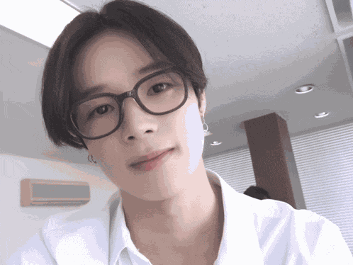 Andteam K Heart Andteam Handsome K GIF