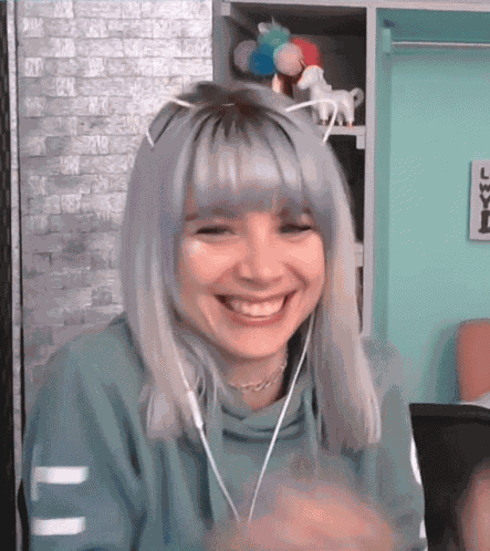 Animaechan Clapping GIF