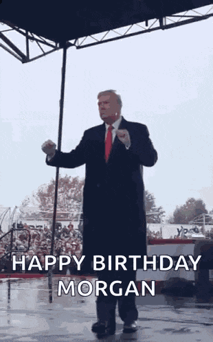 Anniversaire Trump GIF
