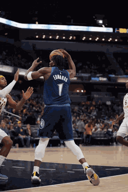 Anthony Edwards GIF