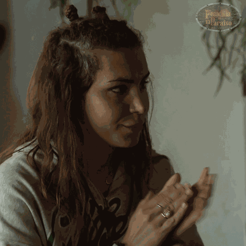 Aplausos Daniela Requena GIF