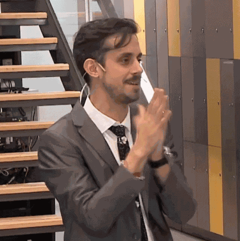 Aplausos Match Game GIF