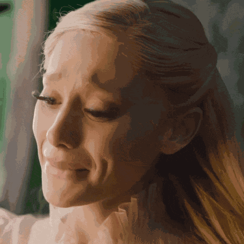 Ariana Grande Barbiaminaj GIF