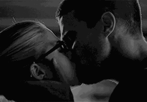 Arrow Olicity GIF