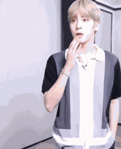 Ateez Yunho GIF