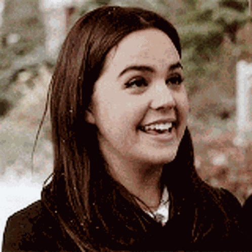 Bailee Madison GIF
