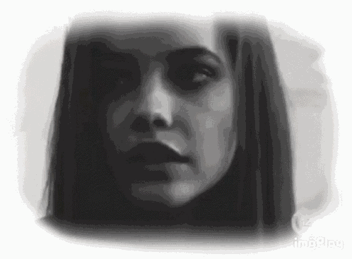 Barbara Palvin GIF