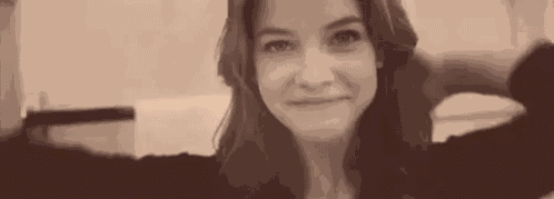 Barbara Palvin GIF