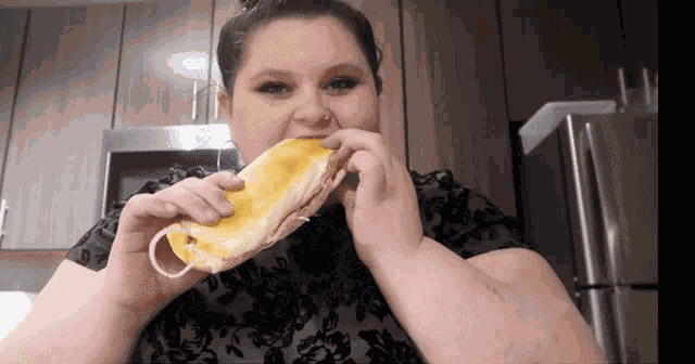 Binge Eating Amberlynn Reid GIF