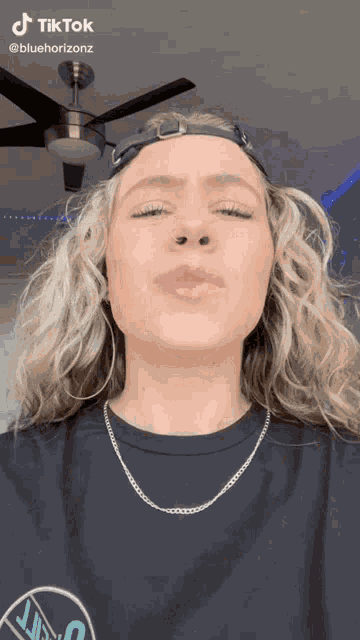 Brettbluehorizonz Brettbites GIF