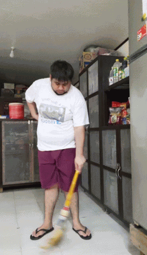 Broom Mikmik GIF