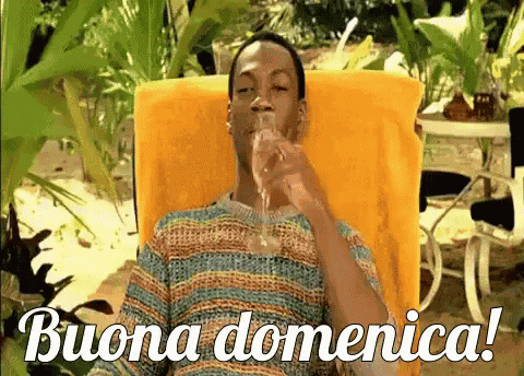 Buona Domenica A Tutti Felice Domenica Passa Una Buona Domenica Finalmente è Domenica GIF