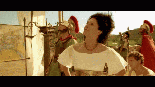 César Espionne GIF