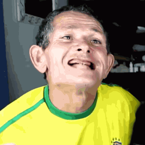Canaldvc Mostrando A Língua GIF