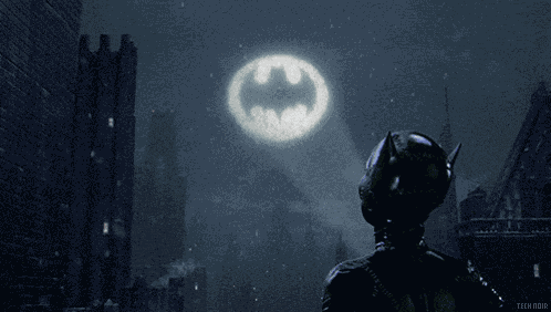 Catwoman Actress-michelle-pfeiffer GIF