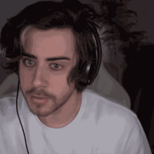 Cellbit Tweaking GIF