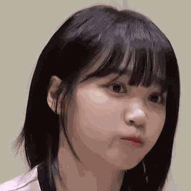 Chaewon Le Sserafim GIF