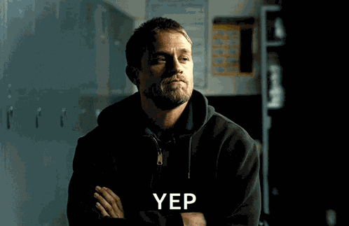 Charlie Hunnam Foksrun GIF