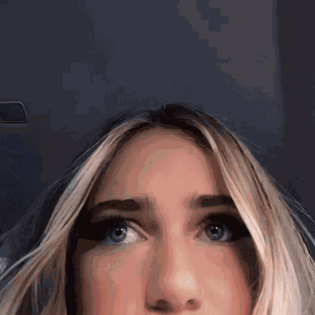 Claire Rosinkranz Vmas GIF