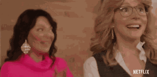 Clap Sarah Chalke GIF