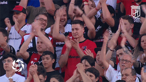 Clapping Liga Profesional De Fútbol De La Afa GIF