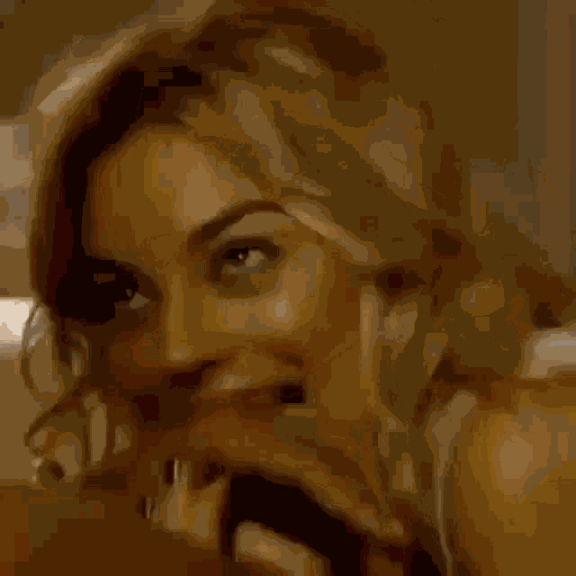 Coroca Margot Robbie GIF