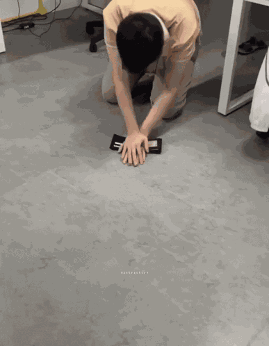 Cpr Wallet GIF