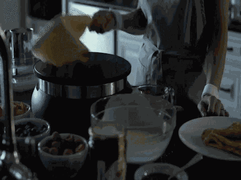 Crepe Gone Girl GIF
