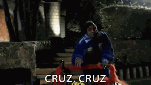 Cruz Cruz Que Se Vaya El Diablo Ludovico Peluche GIF