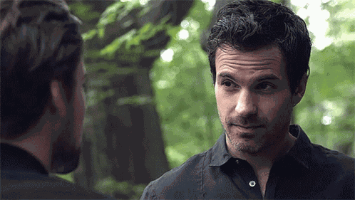 Darius Tanz Hug GIF