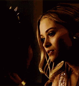 Deanoru Lesbian Kiss GIF