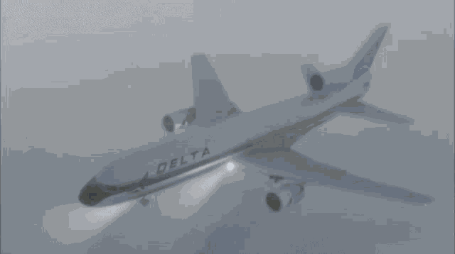 Delta L1011 GIF