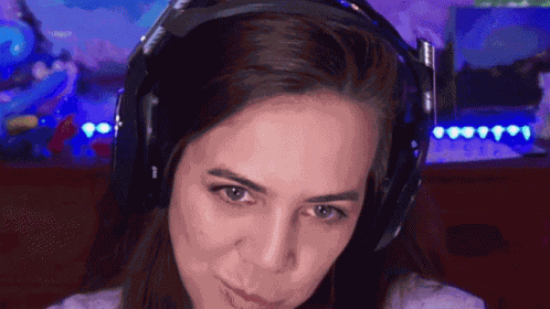 Dizzillee Smirk GIF