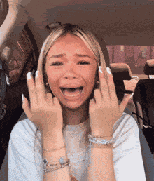 E GIF