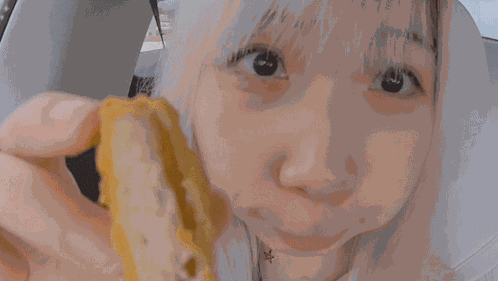 Eating Chicken Nuggets Xiao Hoang GIF