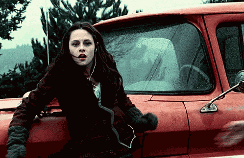 Edward Cullen Bella Swan GIF