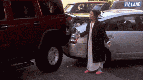 Elaine Wreck GIF