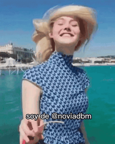 Elle Fanning Elle Fanning Bella GIF