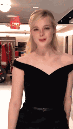 Elle Fanning Gif GIF