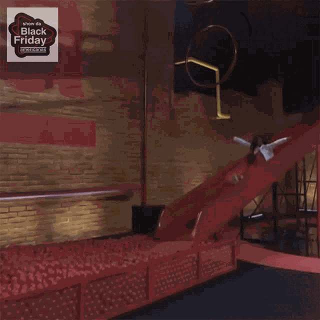 Escorregando Camilla De Lucas GIF