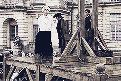 Execution Guillotine GIF