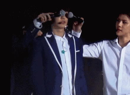 Exo Chanyeol GIF