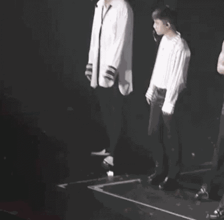 Exo Chanyeol GIF
